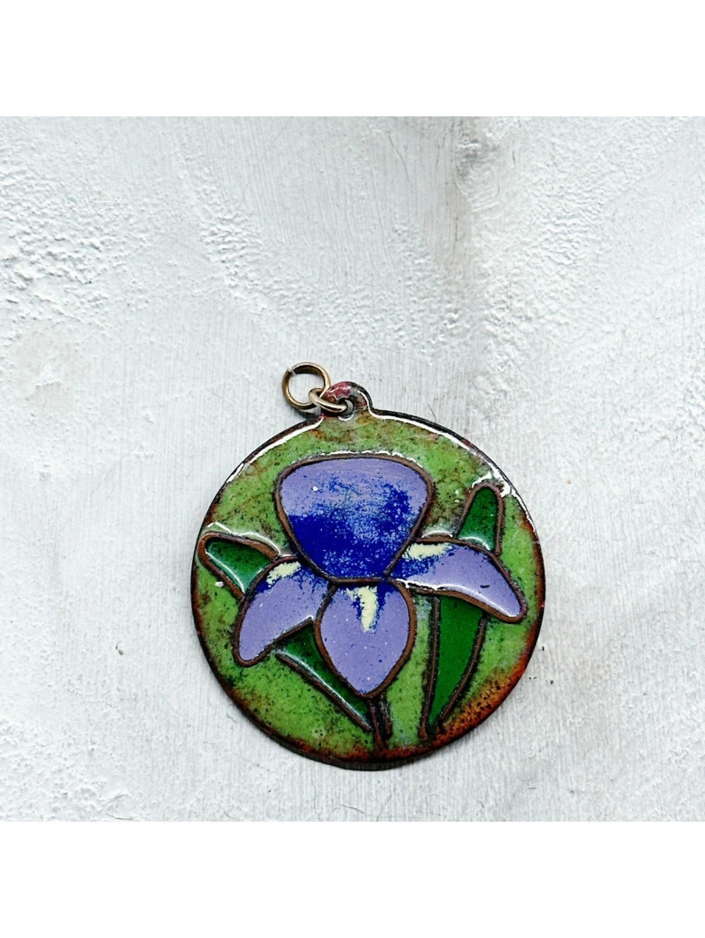 5442gc. Purple Enamel Flower Pendant